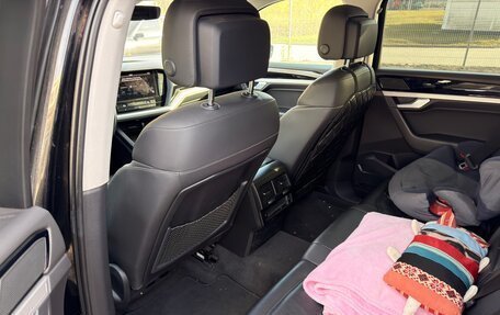 Volkswagen Touareg III, 2020 год, 4 400 000 рублей, 8 фотография