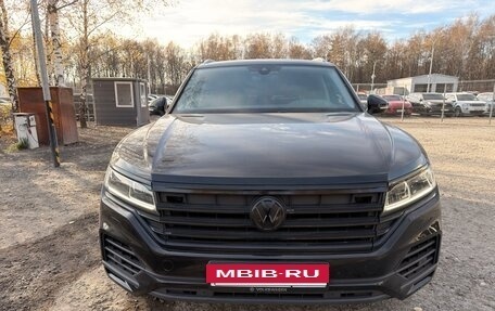Volkswagen Touareg III, 2020 год, 4 400 000 рублей, 2 фотография