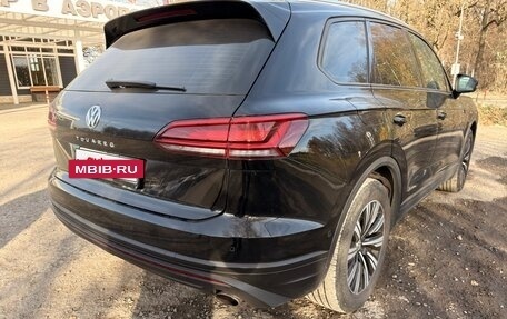 Volkswagen Touareg III, 2020 год, 4 400 000 рублей, 6 фотография
