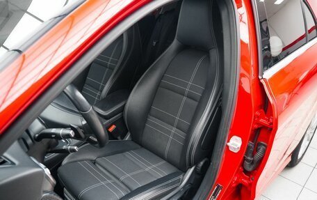 Mercedes-Benz A-Класс, 2017 год, 1 799 000 рублей, 10 фотография