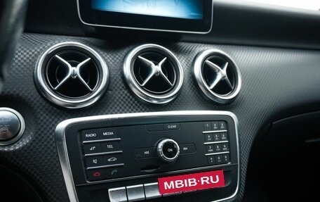 Mercedes-Benz A-Класс, 2017 год, 1 799 000 рублей, 17 фотография