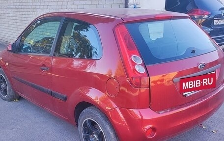 Ford Fiesta, 2006 год, 305 000 рублей, 2 фотография