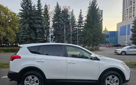 Toyota RAV4, 2014 год, 2 220 000 рублей, 4 фотография
