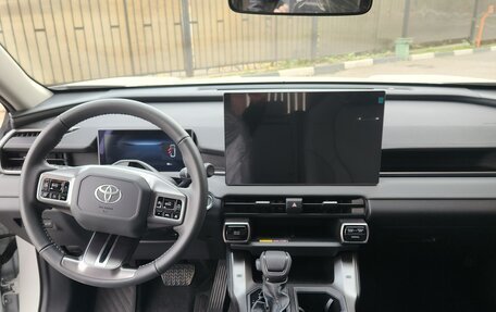 Toyota RAV4, 2026 год, 4 350 000 рублей, 11 фотография
