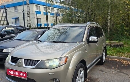 Mitsubishi Outlander III рестайлинг 3, 2008 год, 950 000 рублей, 1 фотография