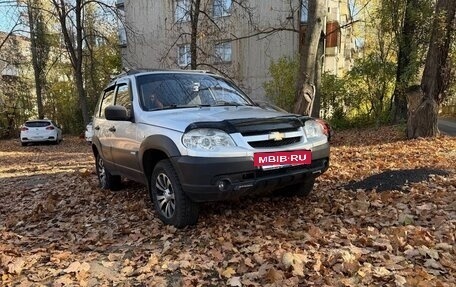 Chevrolet Niva I рестайлинг, 2012 год, 515 000 рублей, 2 фотография