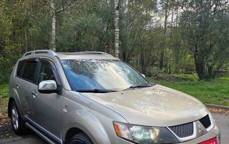 Mitsubishi Outlander III рестайлинг 3, 2008 год, 950 000 рублей, 2 фотография