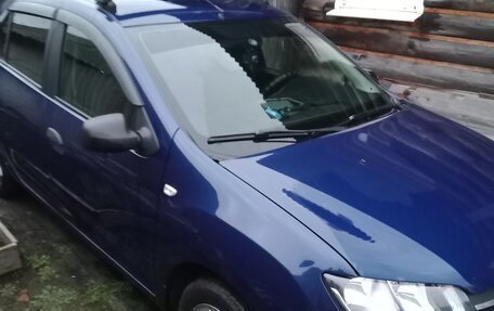 Renault Logan II, 2014 год, 700 000 рублей, 1 фотография