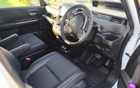 Honda Freed II, 2022 год, 1 355 000 рублей, 6 фотография