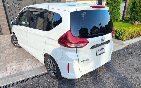 Honda Freed II, 2022 год, 1 355 000 рублей, 3 фотография
