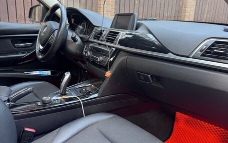 BMW 3 серия, 2018 год, 1 830 000 рублей, 7 фотография