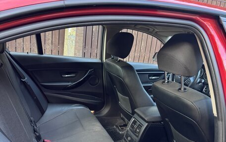 BMW 3 серия, 2018 год, 1 830 000 рублей, 8 фотография