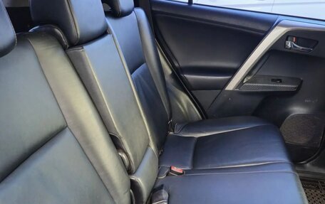 Toyota RAV4, 2013 год, 1 920 000 рублей, 2 фотография