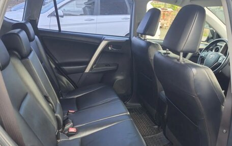 Toyota RAV4, 2013 год, 1 920 000 рублей, 8 фотография