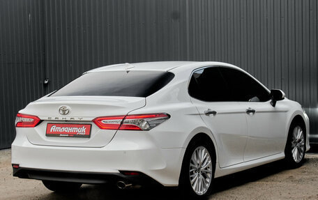 Toyota Camry, 2021 год, 3 250 000 рублей, 6 фотография