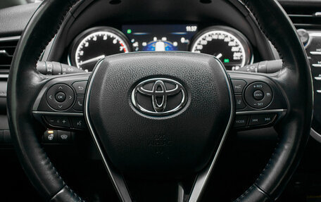 Toyota Camry, 2021 год, 3 250 000 рублей, 15 фотография