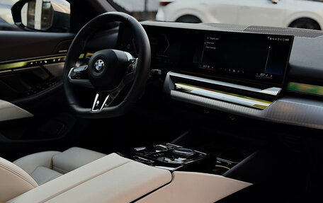 BMW 5 серия, 2025 год, 9 600 000 рублей, 21 фотография