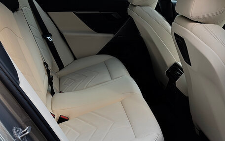 BMW 5 серия, 2025 год, 9 600 000 рублей, 23 фотография