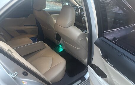 Toyota Camry, 2018 год, 2 600 000 рублей, 13 фотография