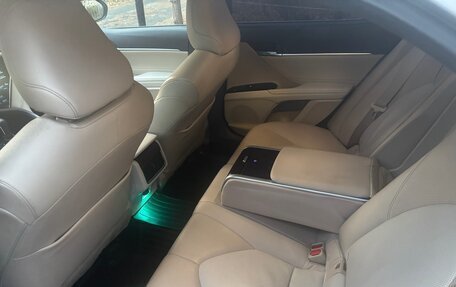 Toyota Camry, 2018 год, 2 600 000 рублей, 14 фотография
