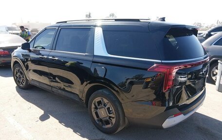 KIA Carnival, 2025 год, 4 100 000 рублей, 3 фотография