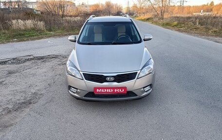 KIA cee'd I рестайлинг, 2011 год, 645 000 рублей, 1 фотография