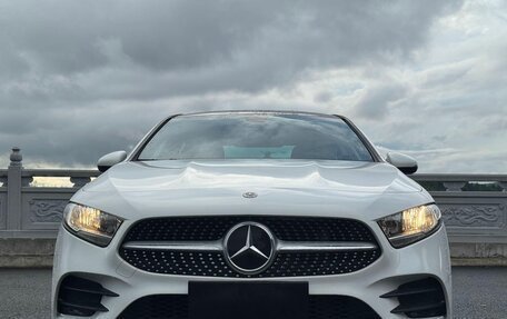 Mercedes-Benz A-Класс, 2022 год, 1 680 007 рублей, 2 фотография