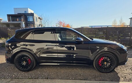 Porsche Cayenne III, 2021 год, 12 490 000 рублей, 4 фотография