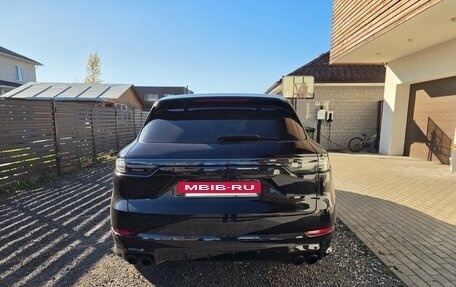 Porsche Cayenne III, 2021 год, 12 490 000 рублей, 6 фотография