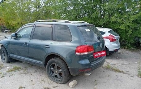 Volkswagen Touareg III, 2005 год, 222 300 рублей, 3 фотография