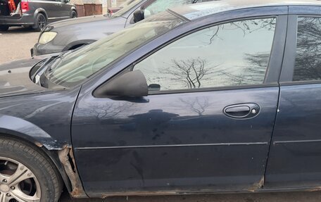 Dodge Stratus II, 2003 год, 170 000 рублей, 3 фотография