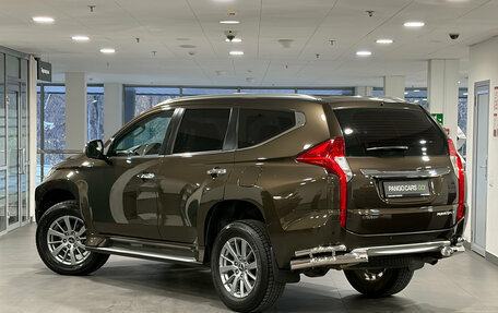 Mitsubishi Pajero Sport III рестайлинг, 2018 год, 2 976 000 рублей, 4 фотография