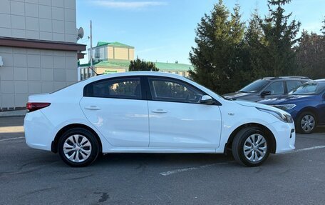KIA Rio IV, 2018 год, 1 170 000 рублей, 8 фотография