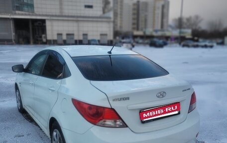 Hyundai Solaris II рестайлинг, 2012 год, 850 000 рублей, 2 фотография