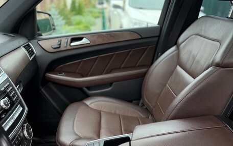 Mercedes-Benz GL-Класс, 2015 год, 4 400 000 рублей, 15 фотография