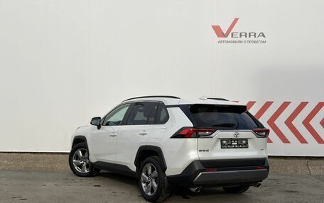 Toyota RAV4, 2019 год, 3 550 000 рублей, 3 фотография