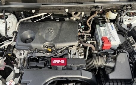 Toyota RAV4, 2019 год, 3 550 000 рублей, 8 фотография