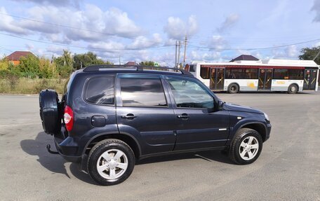 Chevrolet Niva I рестайлинг, 2015 год, 600 000 рублей, 4 фотография