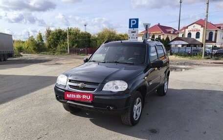 Chevrolet Niva I рестайлинг, 2015 год, 600 000 рублей, 10 фотография
