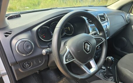 Renault Sandero II рестайлинг, 2019 год, 899 000 рублей, 21 фотография