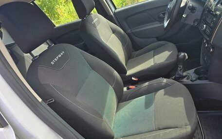 Renault Sandero II рестайлинг, 2019 год, 899 000 рублей, 30 фотография