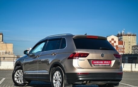 Volkswagen Tiguan II, 2017 год, 1 799 000 рублей, 10 фотография