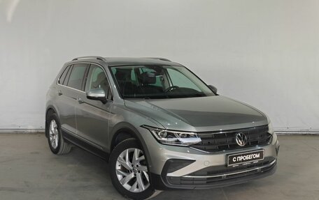 Volkswagen Tiguan II, 2021 год, 2 450 000 рублей, 3 фотография
