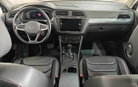 Volkswagen Tiguan II, 2021 год, 2 450 000 рублей, 9 фотография