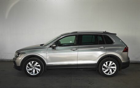 Volkswagen Tiguan II, 2021 год, 2 450 000 рублей, 7 фотография