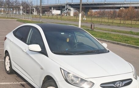 Hyundai Solaris II рестайлинг, 2012 год, 539 000 рублей, 2 фотография