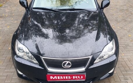 Lexus IS II рестайлинг 2, 2006 год, 1 200 000 рублей, 2 фотография