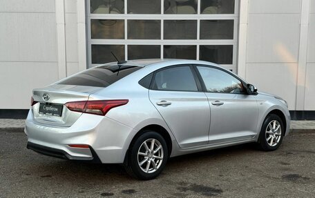 Hyundai Solaris II рестайлинг, 2017 год, 1 000 000 рублей, 5 фотография