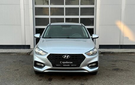Hyundai Solaris II рестайлинг, 2017 год, 1 000 000 рублей, 8 фотография