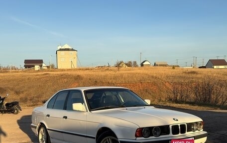 BMW 5 серия, 1989 год, 465 000 рублей, 1 фотография